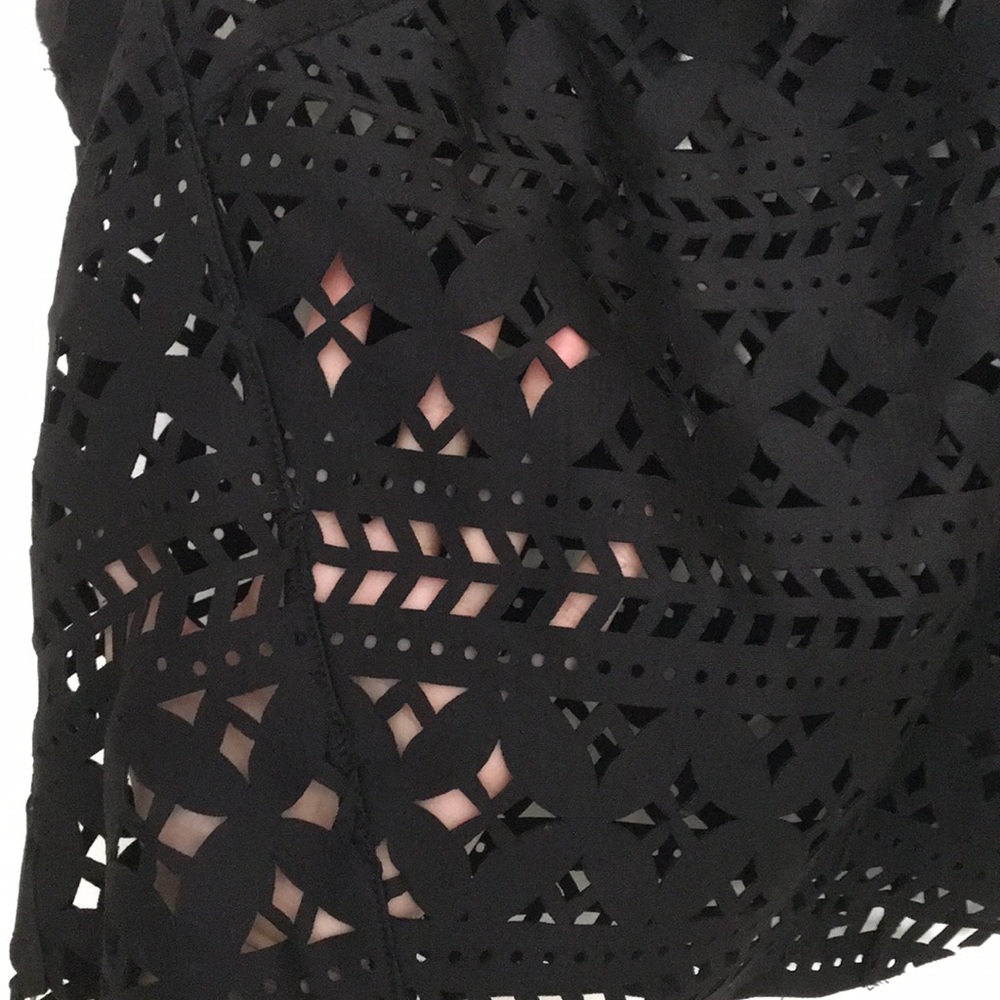Patterned Top - Picture 4 of 5